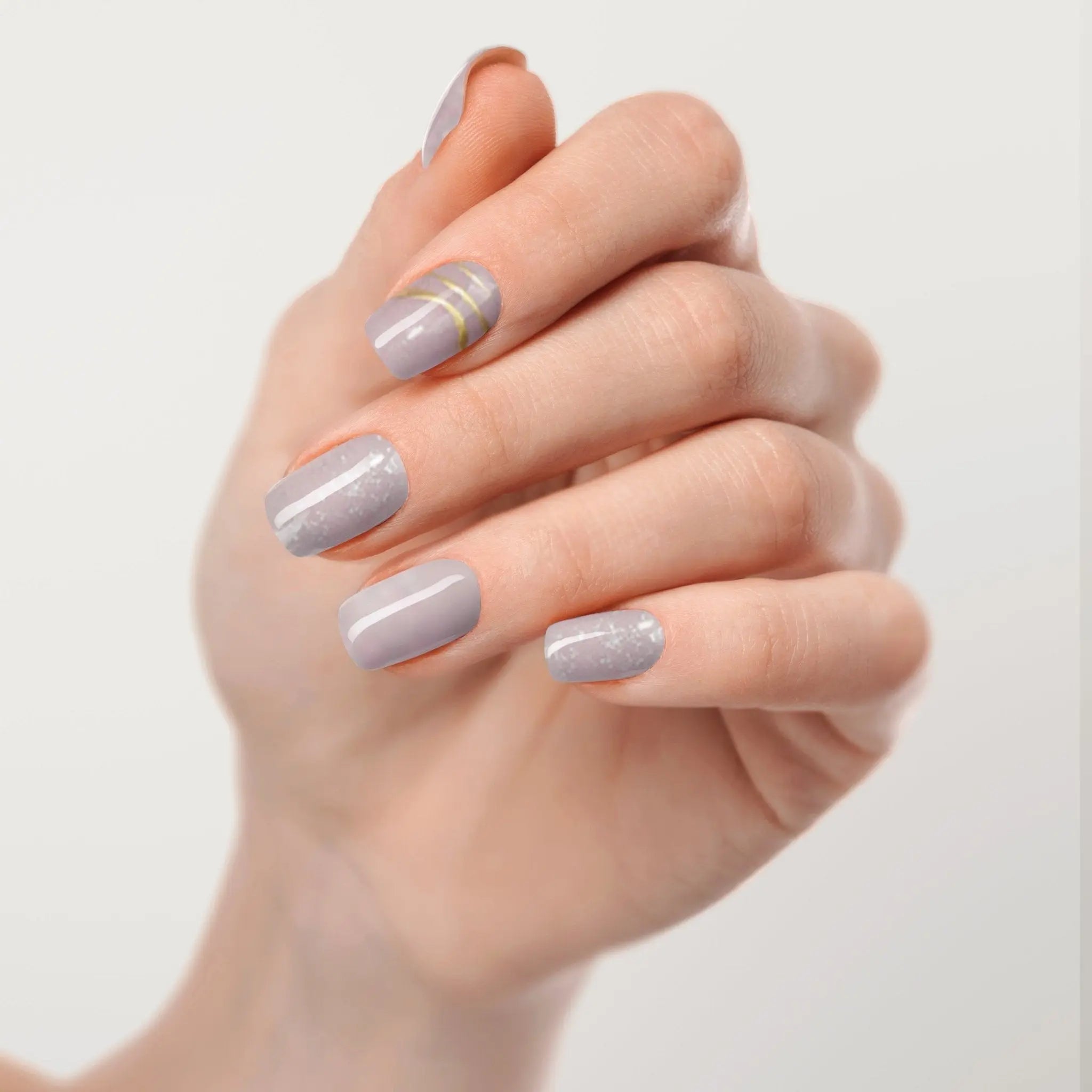 (173) Smokey Vibes (Transparent) - The Maison Aurora CH
