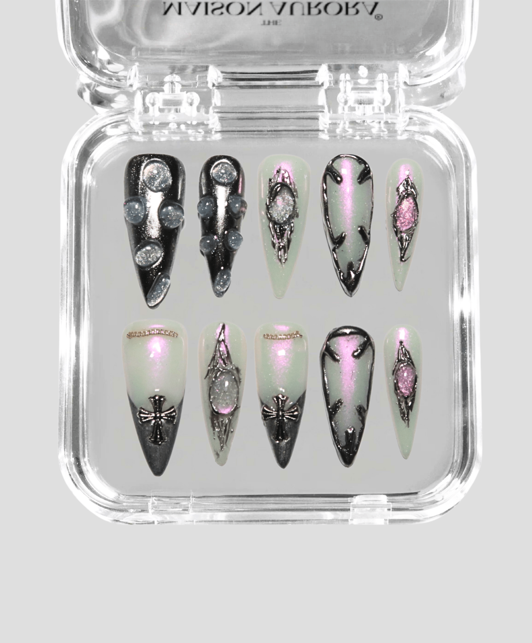 Celestine - The Maison Aurora CH