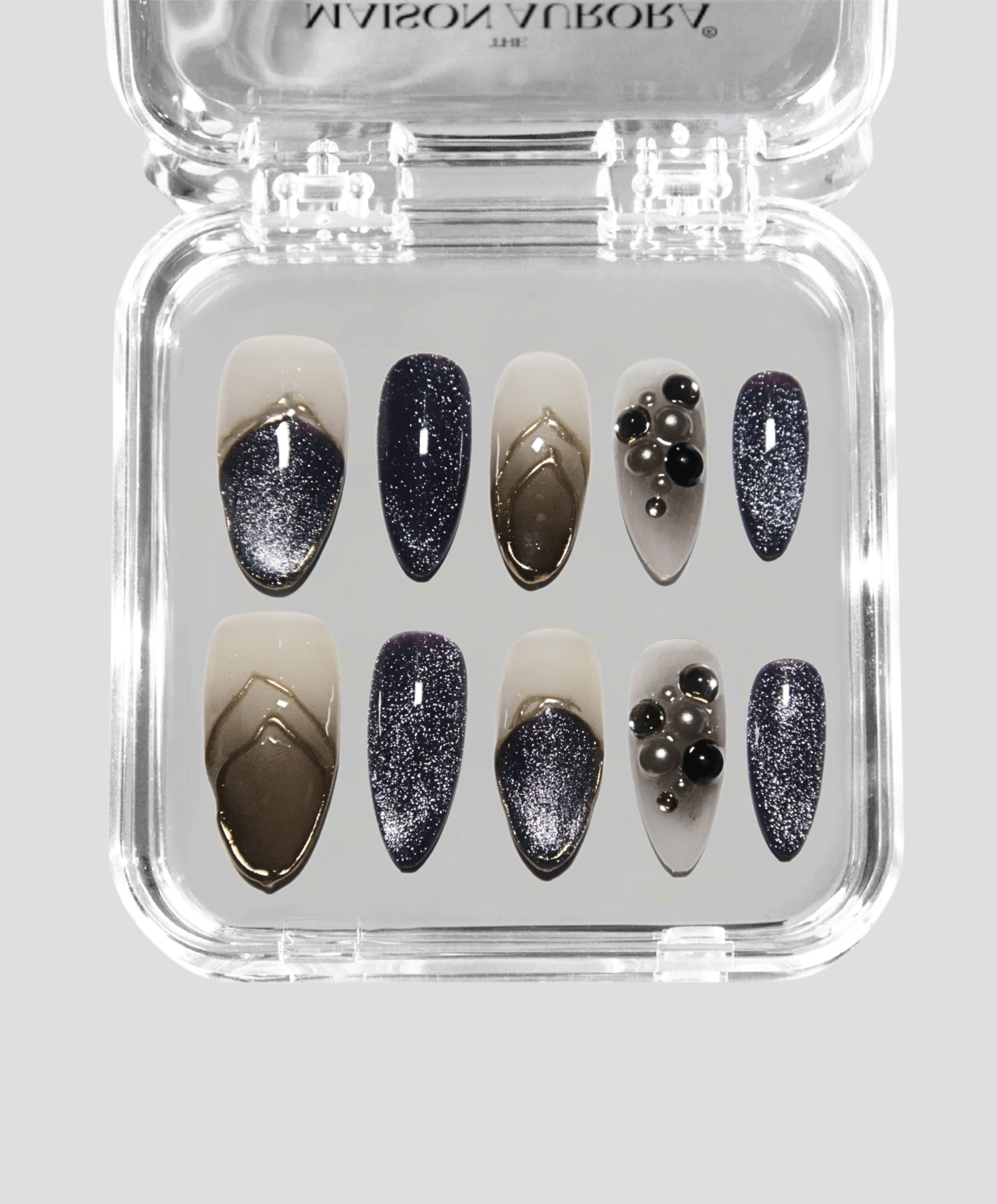 Cosméra - The Maison Aurora CH