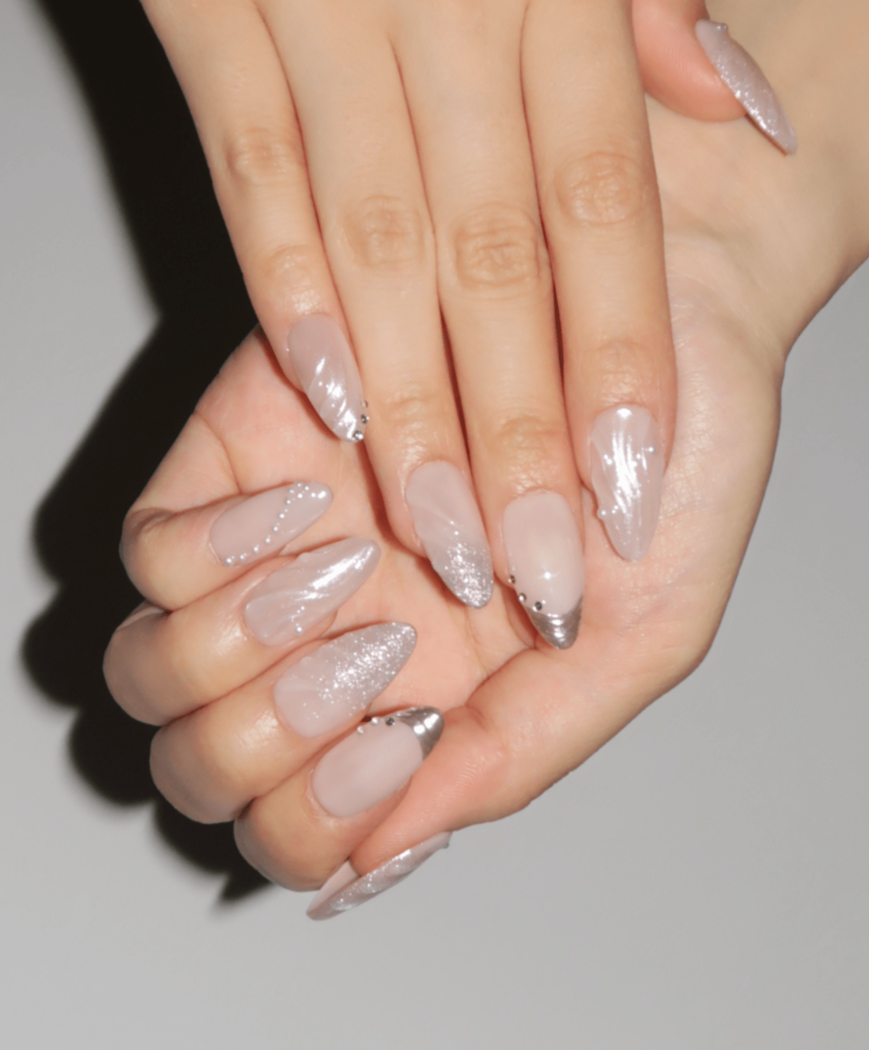 Moonlet - The Maison Aurora CH