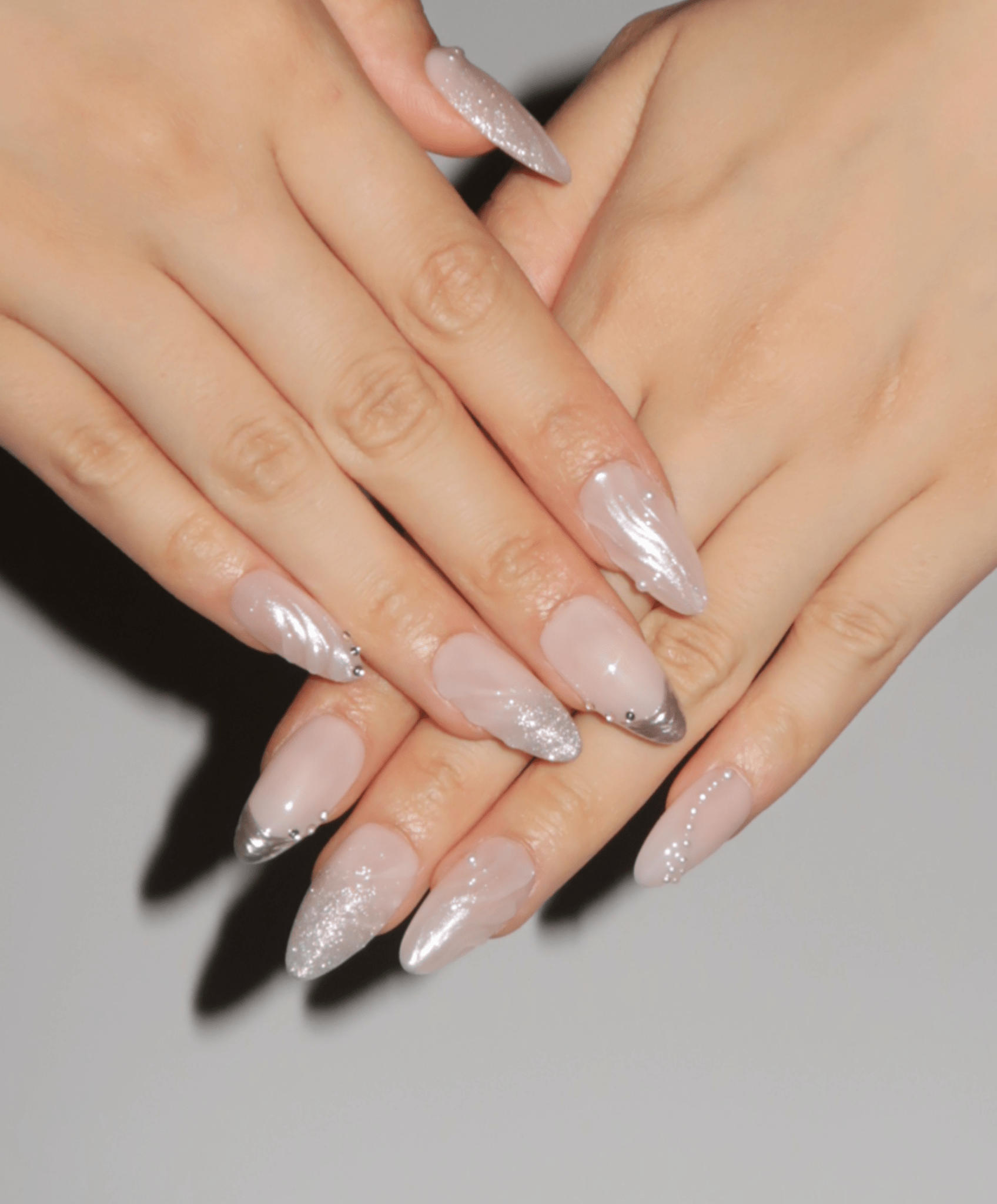 Moonlet - The Maison Aurora CH