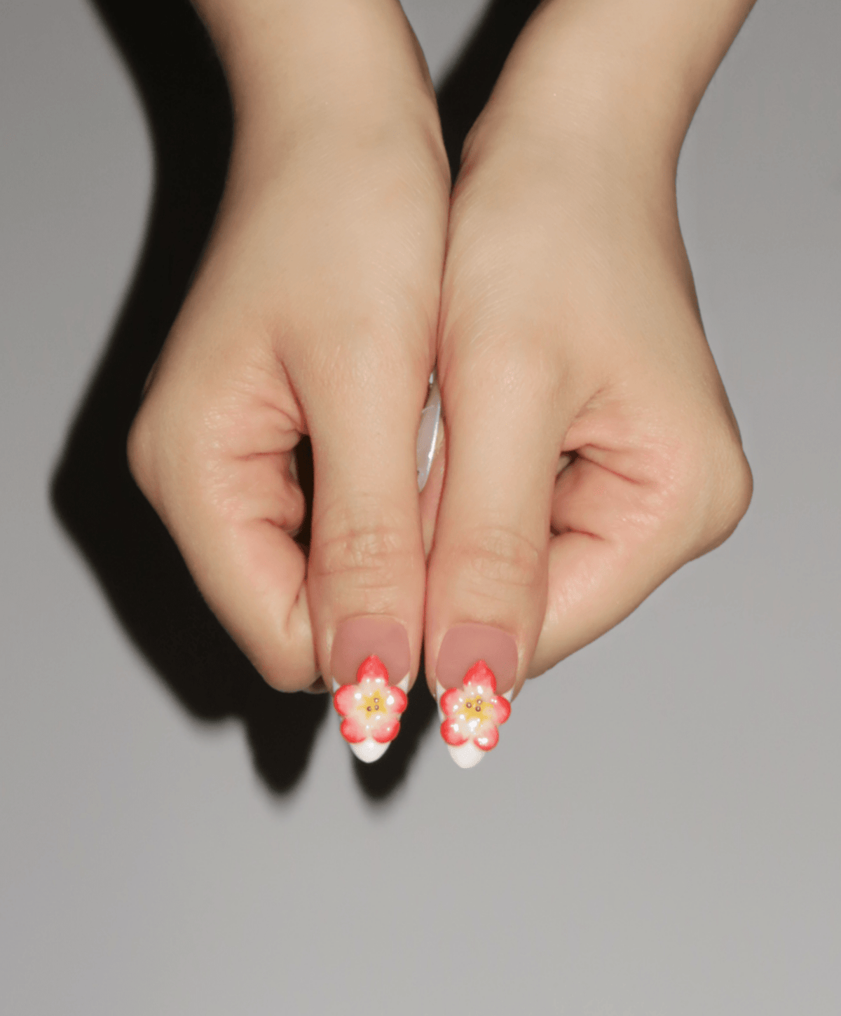 Pearl Whispers - The Maison Aurora CH