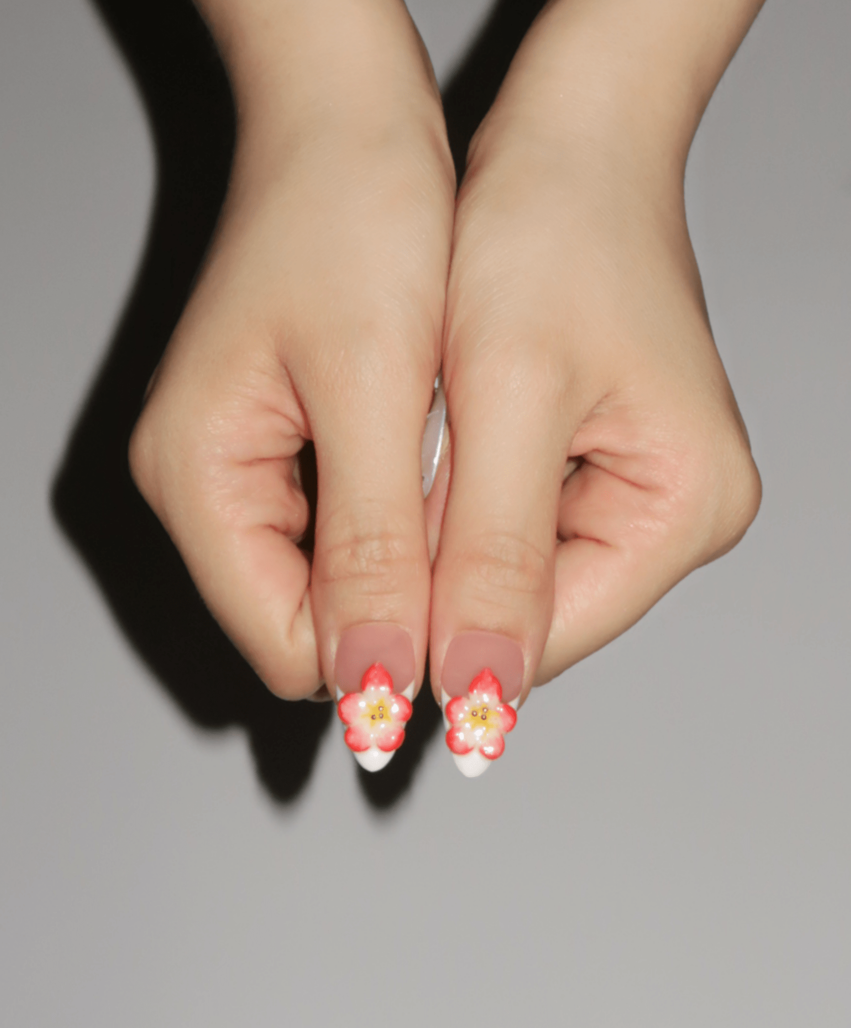 Pearl Whispers - The Maison Aurora CH