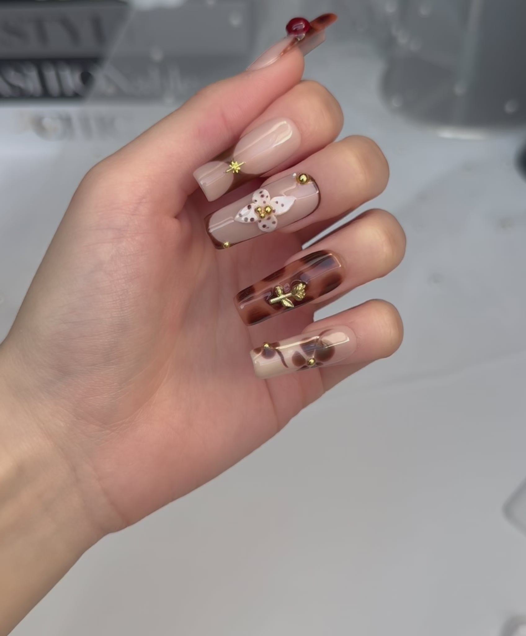 Charger la vidéo : Golden Mocha