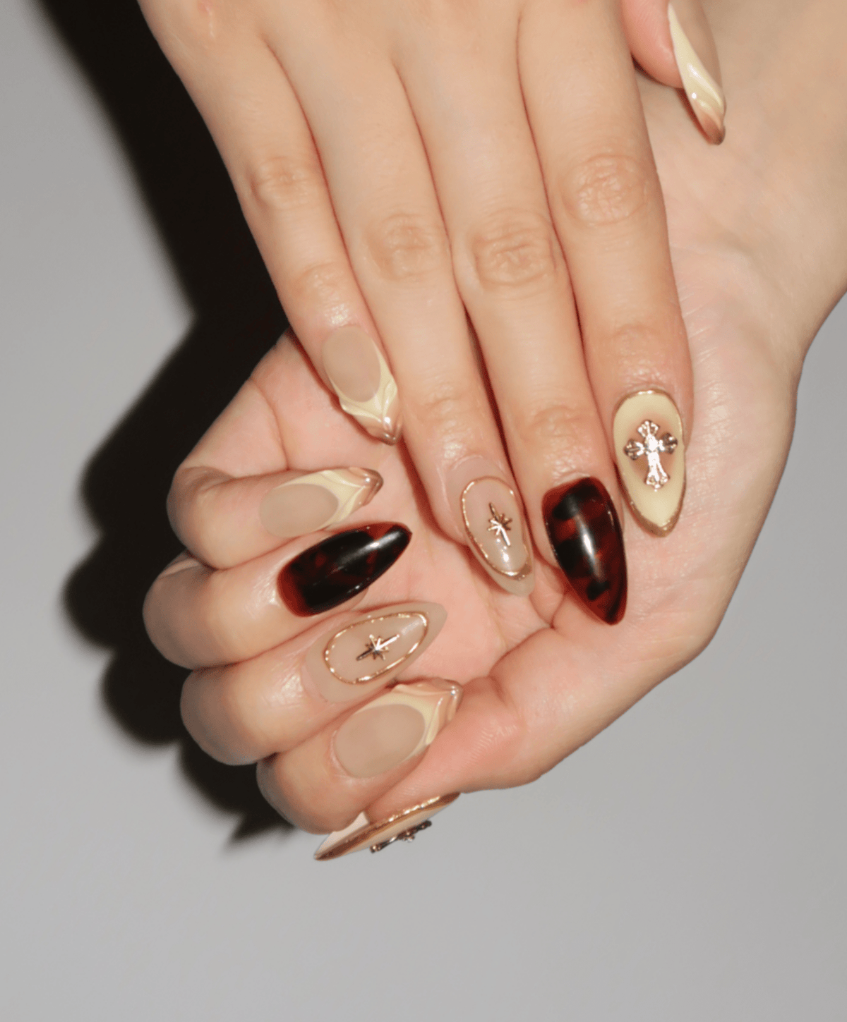 Vespera - The Maison Aurora CH