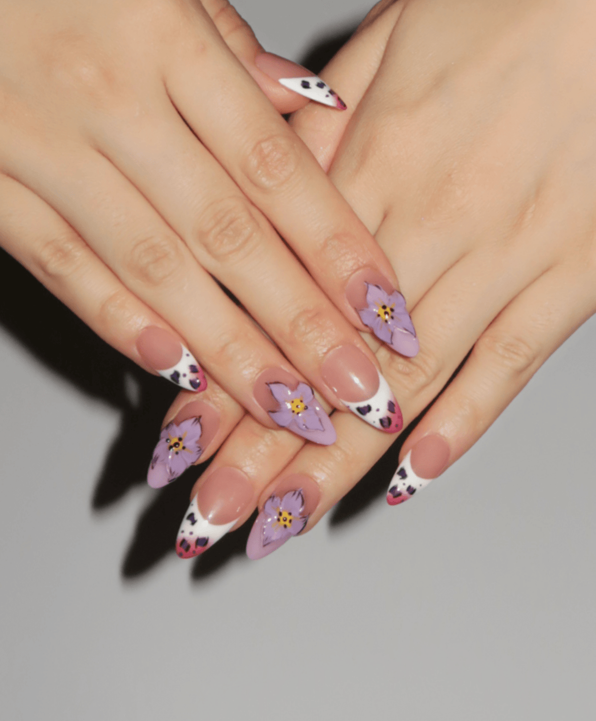 Wild Violet - The Maison Aurora CH